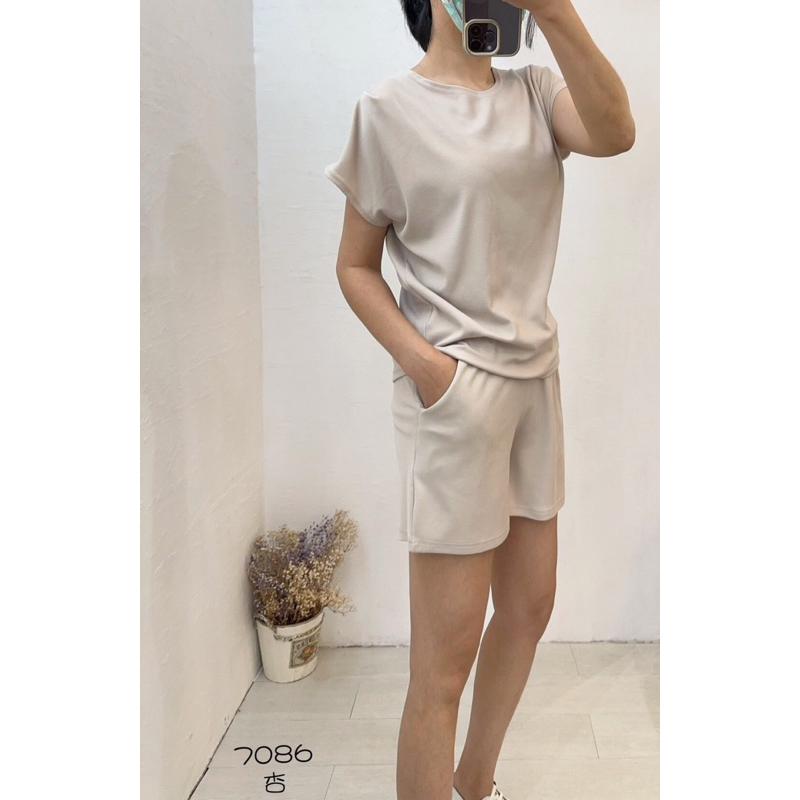 《MIKA米卡服飾》隔日到貨 韓版休閒套裝 素面套裝 素色兩件套裝 棉質套裝 涼感套裝  簡約修身 專櫃套裝 女裝-細節圖4
