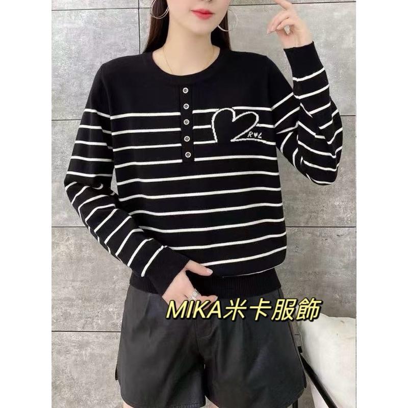 《MIKA米卡服飾》現貨 條紋針織衫 愛心針織衫 細針織 厚毛衣 保暖毛衣 針織毛衣 長袖上衣 素配條上衣 針織-細節圖2