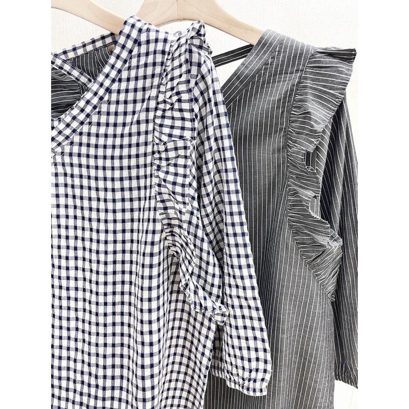 《MIKA米卡服飾》隔日到貨 棉麻格紋上衣 格紋 條紋上衣 格子上衣 格子 V領 棉T  棉麻 麻棉 日系 日系上衣-細節圖7