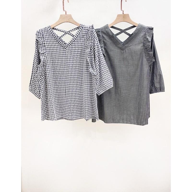 《MIKA米卡服飾》隔日到貨 棉麻格紋上衣 格紋 條紋上衣 格子上衣 格子 V領 棉T  棉麻 麻棉 日系 日系上衣-細節圖8