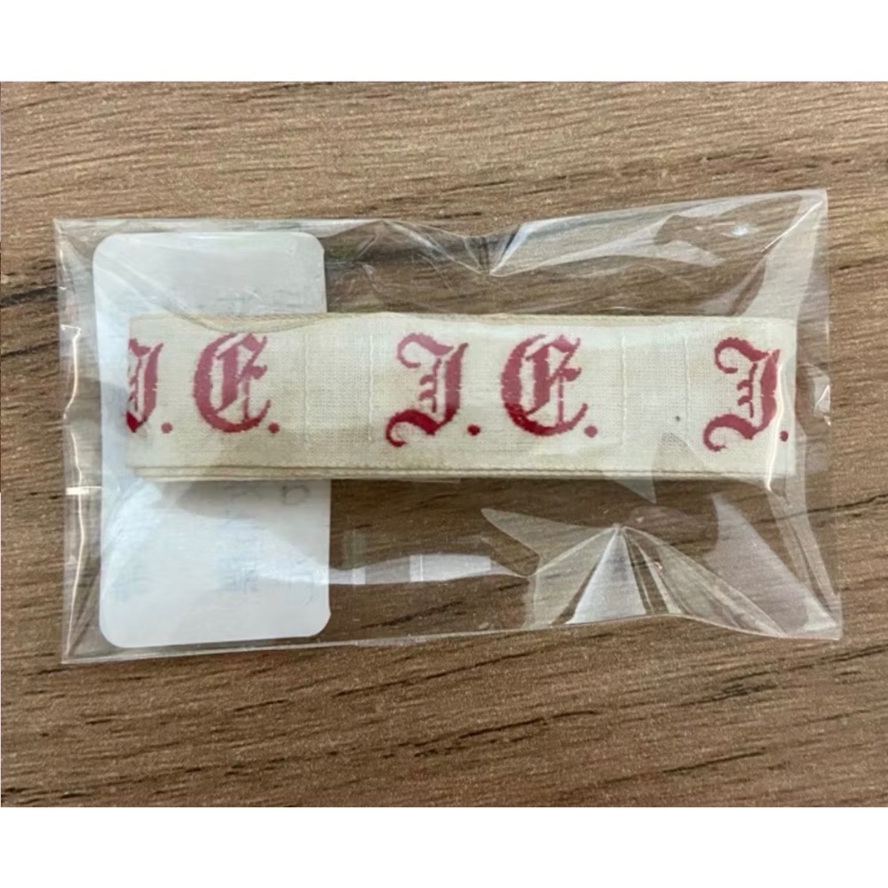 德國 哥德字體緞帶 量少捆┃歐洲古董 古董雜貨 復古雜貨 縫紉道具 縫紉雜貨 手作材料 泰迪熊配件 小布 BJD 關節偶-規格圖2