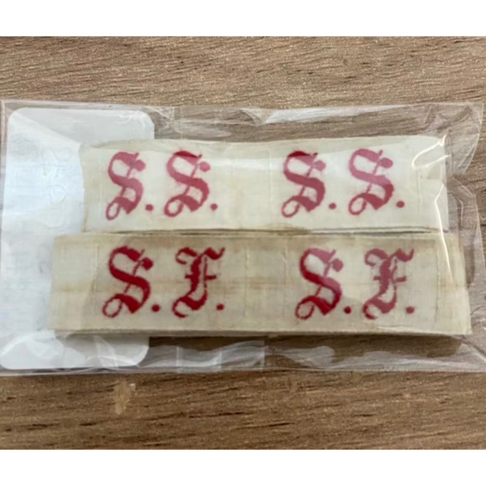 德國 哥德字體緞帶 散裝組┃歐洲古董 古董雜貨 復古雜貨 縫紉道具 縫紉雜貨 手作材料 泰迪熊配件 小布 BJD 關節偶-規格圖2