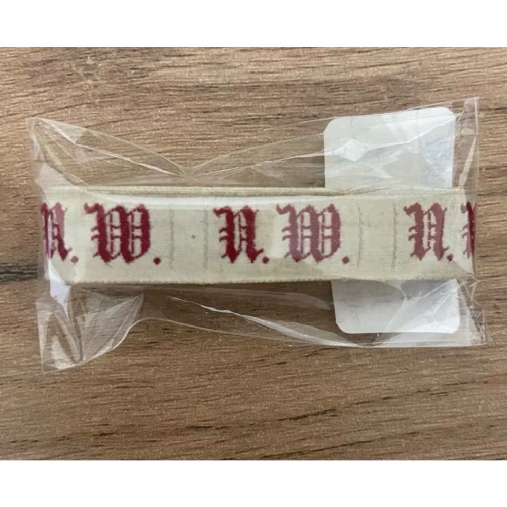 德國 哥德字體緞帶 量多捆┃歐洲古董 古董雜貨 復古雜貨 縫紉道具 縫紉雜貨 手作材料 泰迪熊配件 小布 BJD 關節偶-規格圖2