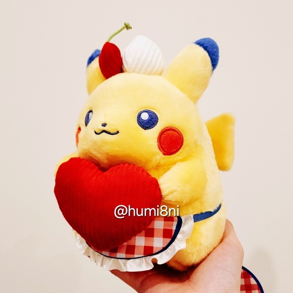 ➡️現貨⬅️ 日本寶可夢中心 PIKACHU DINER 漢堡 皮卡丘 愛心 娃娃 布偶 吊飾 漢堡皮-細節圖5