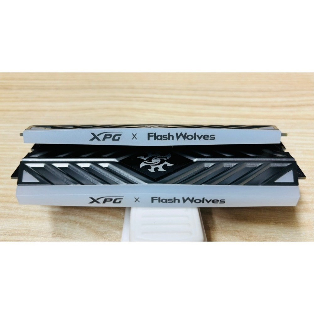 威剛 ADATA 閃電狼 XPG D41 DDR4 3200 16GB (8G*2) [CL16] RGB 炫光記憶體-細節圖2