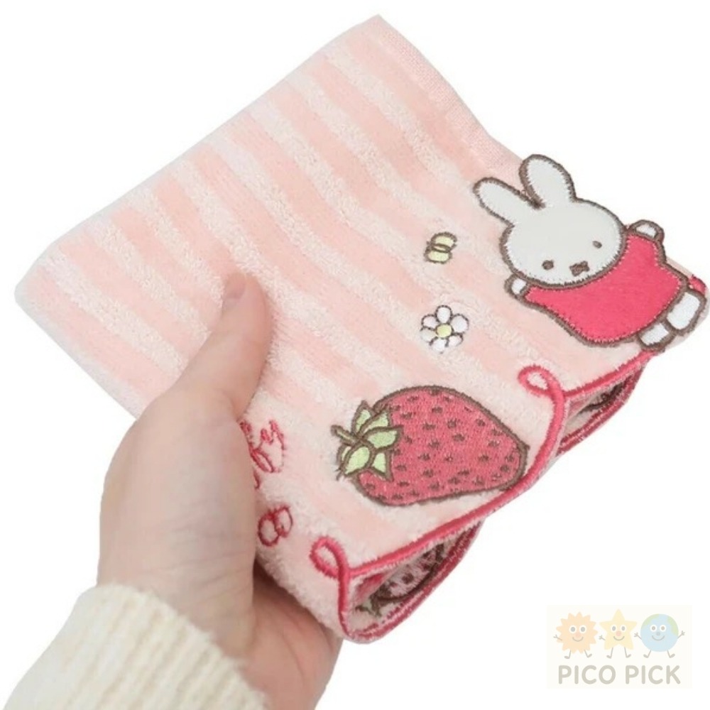 日本🇯🇵正版｜Miffy米飛兔草莓造型方巾/手帕 開學季必備-細節圖3