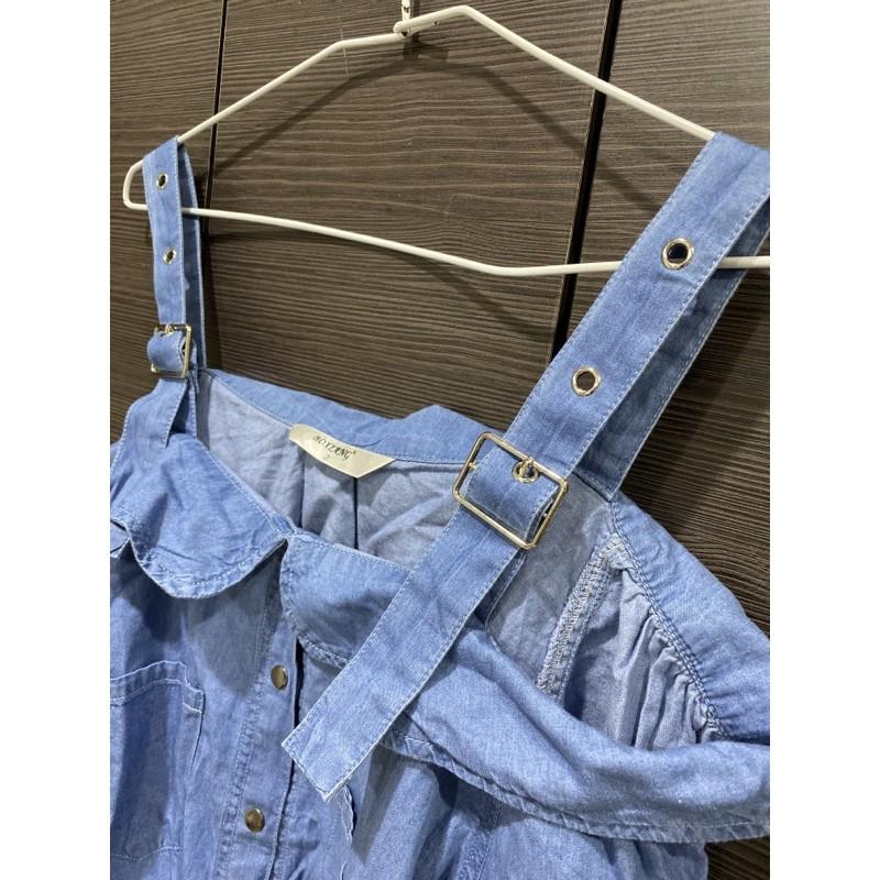 全新牛仔肩帶露肩鈕扣口袋縮腰顯瘦短版上衣 女上衣 外罩 穿搭-細節圖2