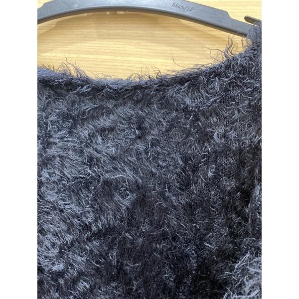 黑色毛絨絨一字領針織露肩短版上衣/保暖上衣/顯瘦可愛超舒適/縮腰/內裡/內搭-細節圖2