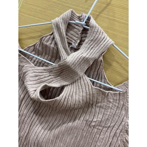 藕粉色性感繞脖子針織坦克紋短版上衣/保暖上衣/粉色顯瘦可愛超舒適/內裡/內搭-細節圖2