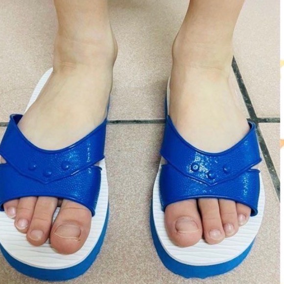可愛爆擊💓  兒童藍白拖 粉白拖 兒童拖鞋 兒童室內拖 親子拖鞋 藍白拖小孩 幼兒拖鞋-細節圖3