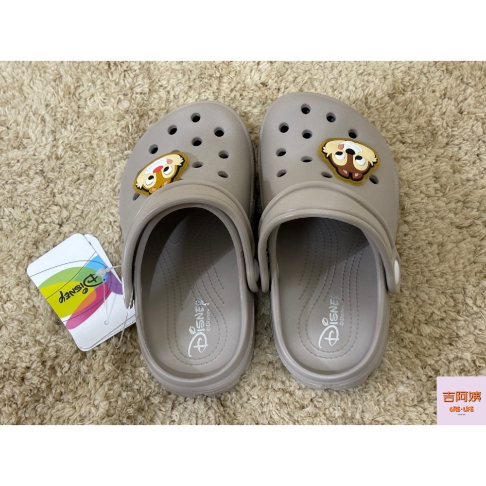迪士尼Disney 兒童洞洞鞋 親子鞋 台灣製 正版授權 洞洞鞋 童鞋 布希鞋 外出拖鞋 涼鞋 鞋扣-細節圖3