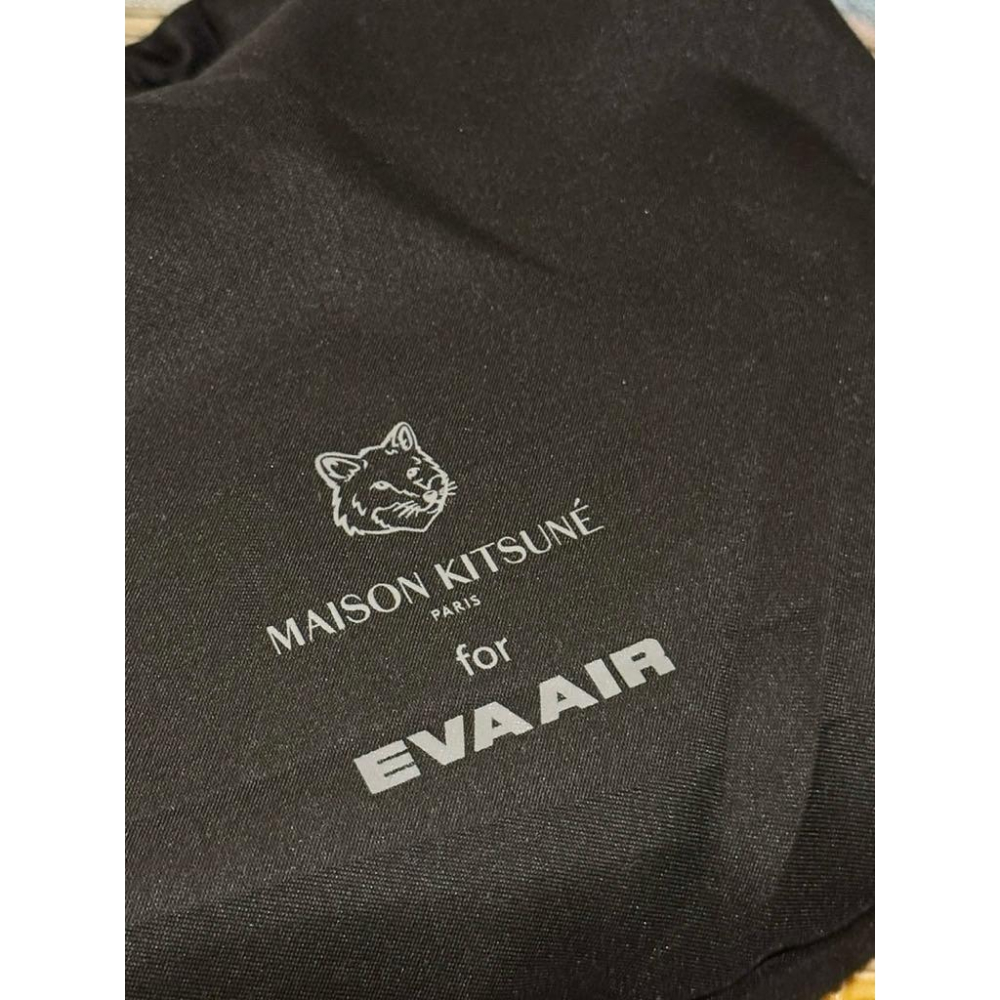 ［現貨］長榮航空 X Maison Kitsuné 皇璽桂冠艙聯名過夜包 全新未拆封-細節圖2