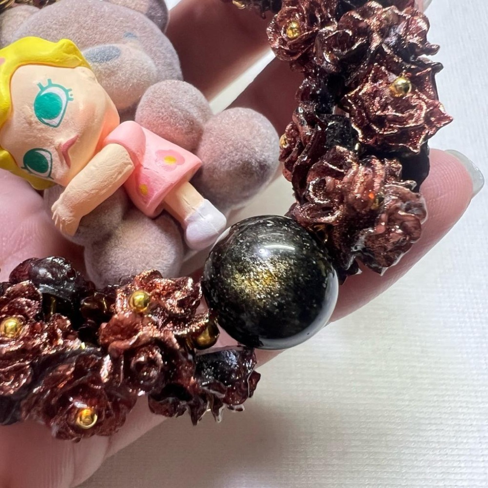[Shan]👉闆娘手作👈改娃水晶手工吊飾 茉莉 Molly 泡泡瑪特POP MART夜光玫瑰花圈 金曜石 小熊 禮物-細節圖4