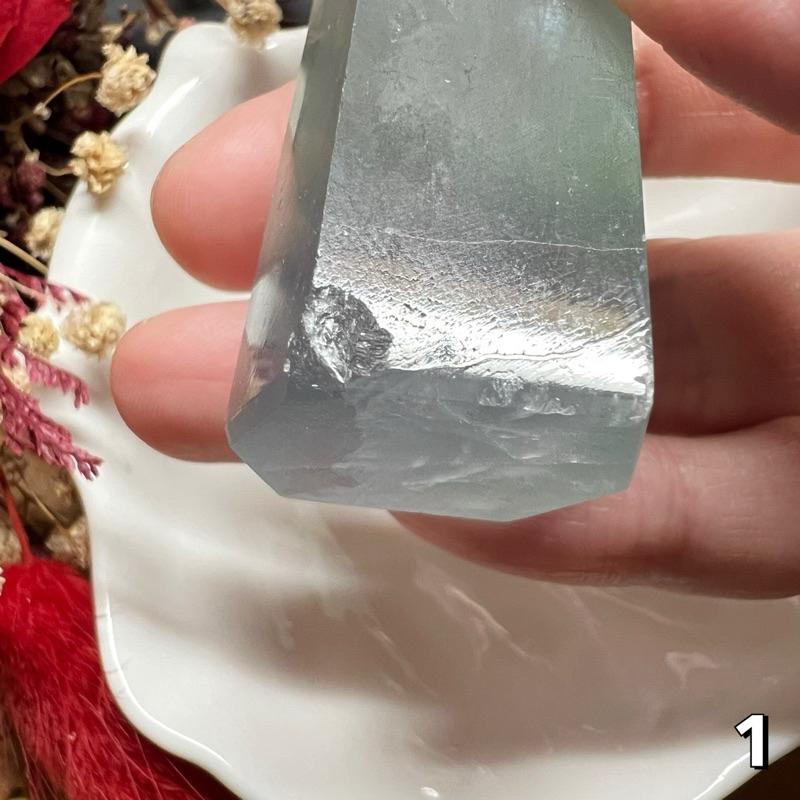 [shan] 👉出清收藏👈 薰衣草紫 綠 螢石柱 有撞傷 尖無損-細節圖6