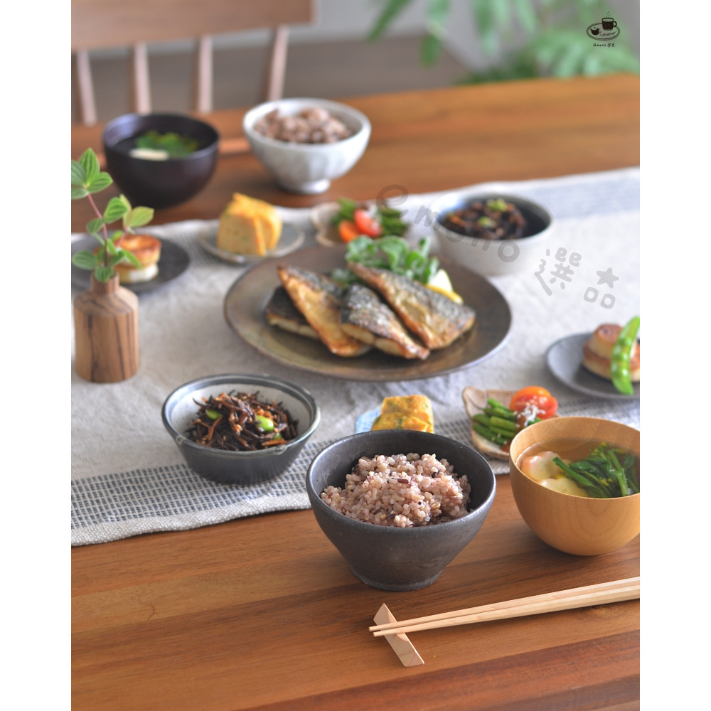 【emono選品】天然木 三角形筷架 餐具架 柚木 胡桃木 楓木 櫻木 日本進口 單一售價 現貨-細節圖3