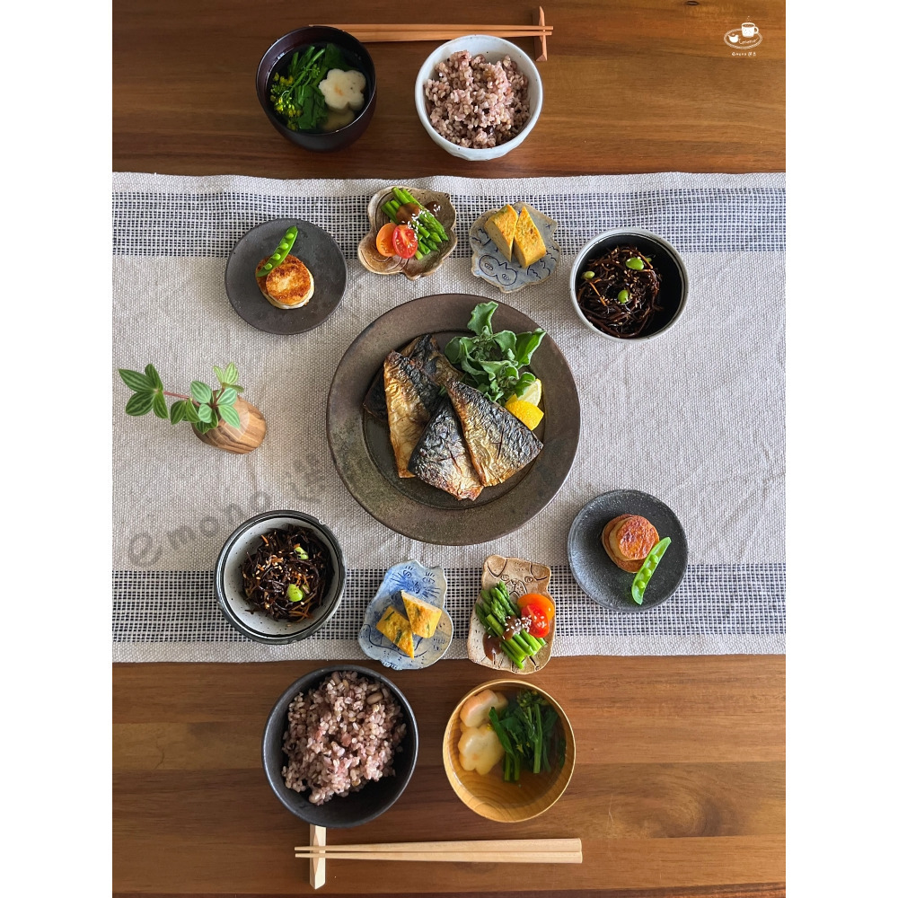 【emono選品】天然木 三角形筷架 餐具架 柚木 胡桃木 楓木 櫻木 日本進口 單一售價 現貨-細節圖4
