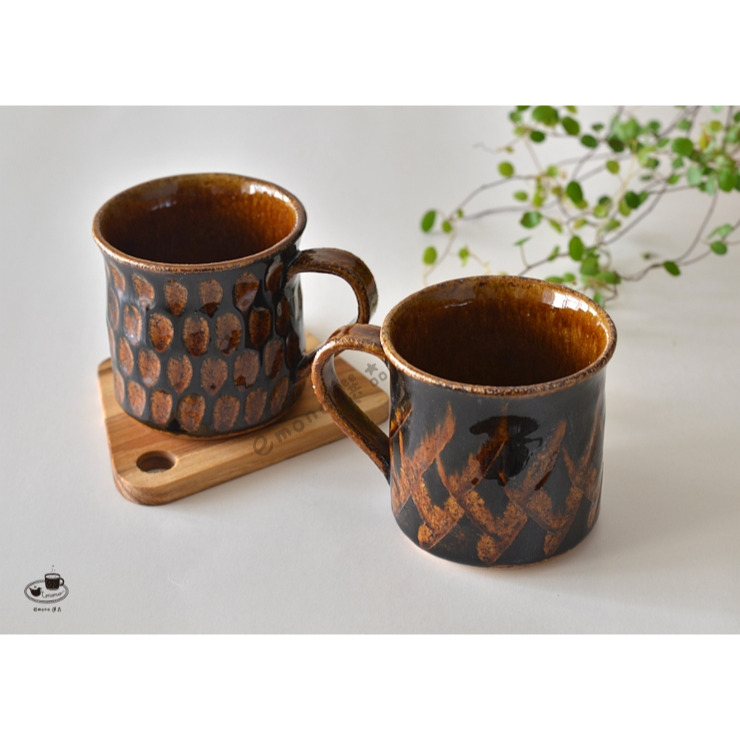 【emono選品】 d.d.s Japan 懷舊風馬克杯 鉅齒形 圓形 手工雕刻馬克杯 琥珀色 日本美濃燒 陶器 現貨-細節圖5