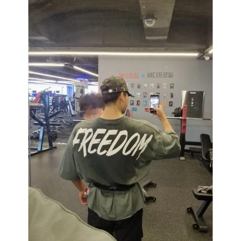 韓國代購 韓國品牌 FREEDOM  男生短袖 休閒外衣 oversize短袖 共九色-細節圖4