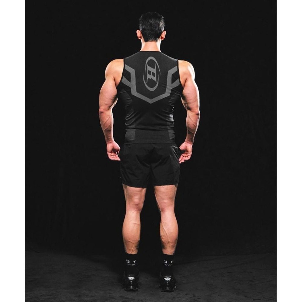 韓國代購 韓國運動品牌  BORNTOWIN 運動 LOGO 運動背心 共兩色-細節圖2