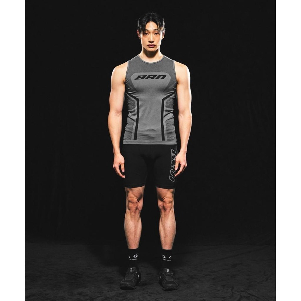 韓國代購 韓國運動品牌  BORNTOWIN 運動 LOGO 運動背心 共兩色-細節圖5