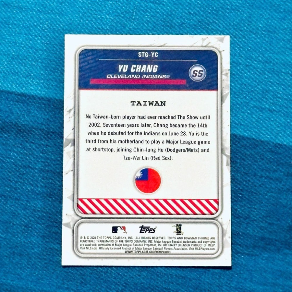 Topps MLB》 張育成 RC 新人卡 國旗亮面特卡 2020 Bowman Chrome Spinning-細節圖3