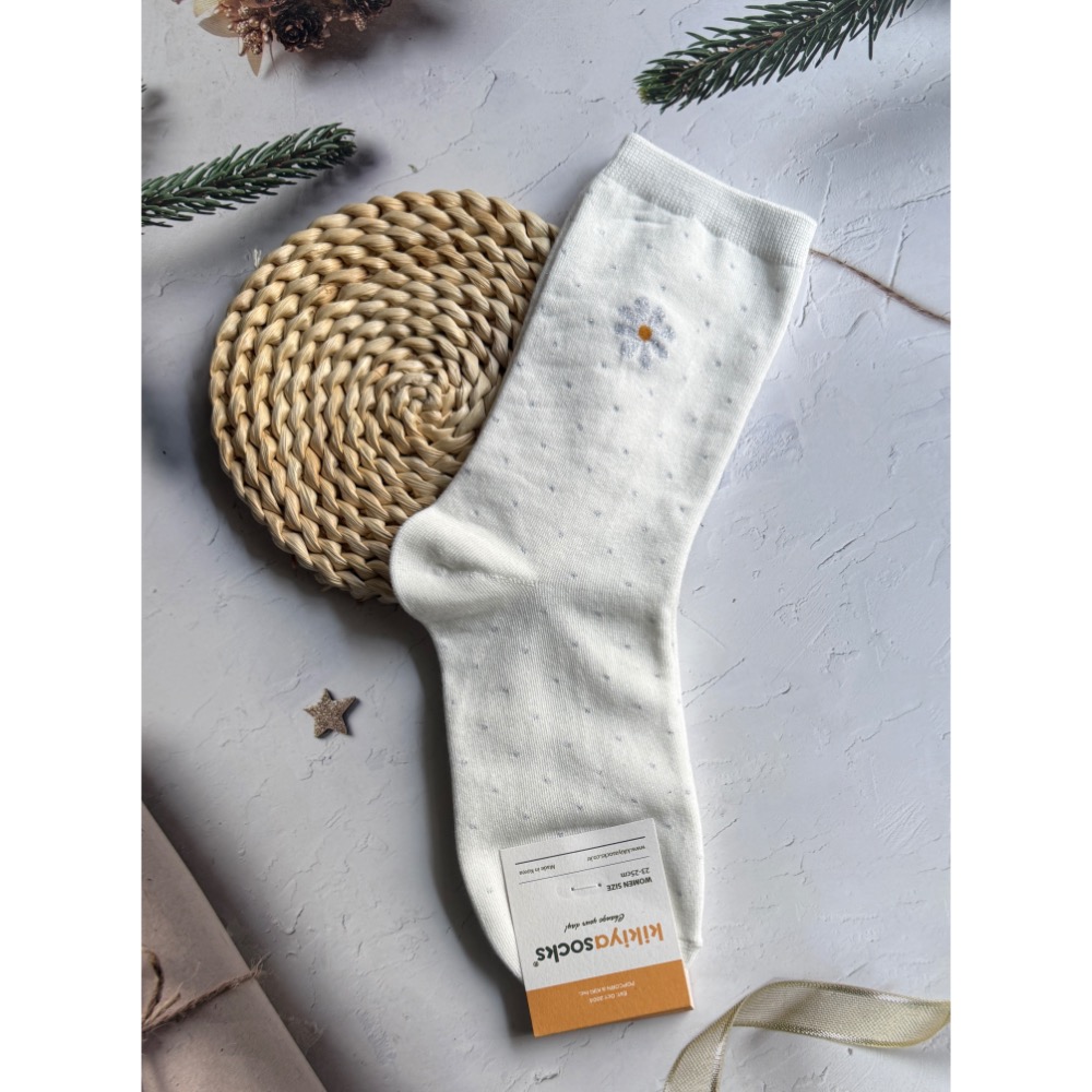 🇰🇷《現貨》韓國製閃耀雛菊系列中筒襪🧦-細節圖8