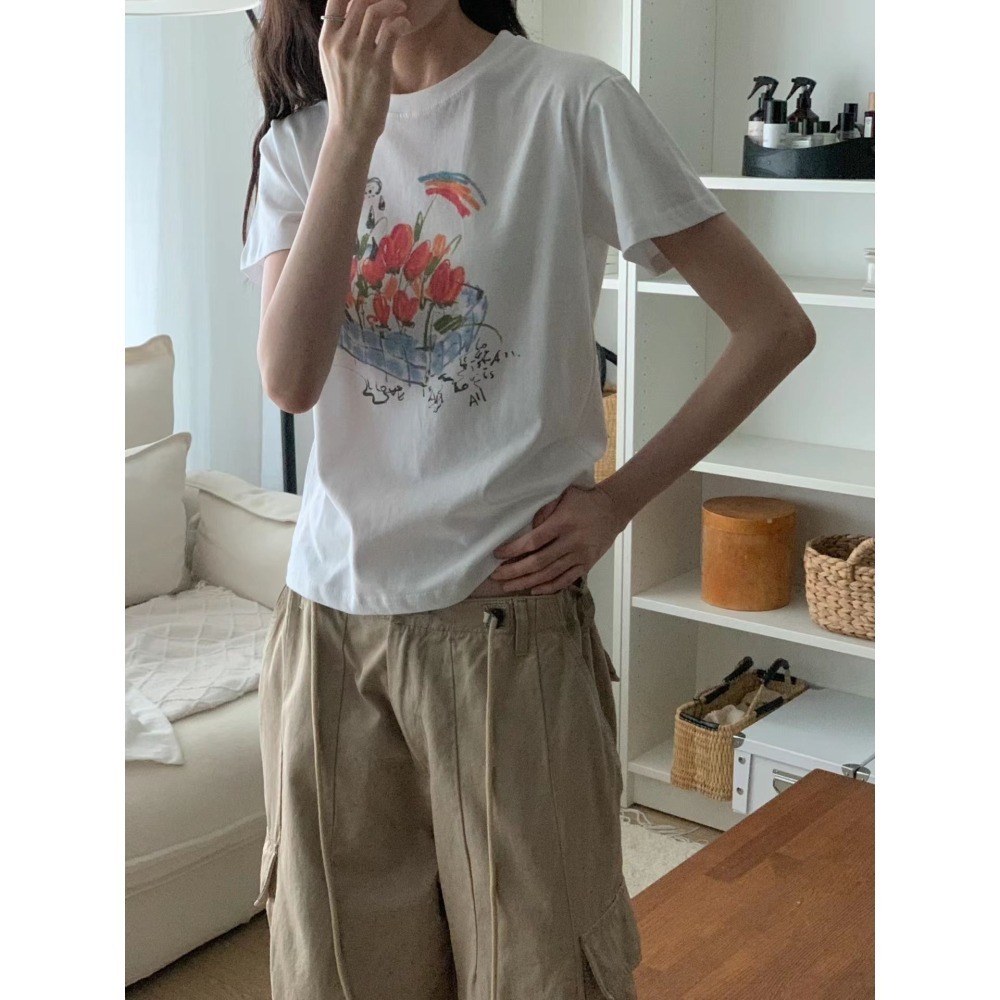 ＞手繪鬱金香＜版型正常短袖2色-細節圖2