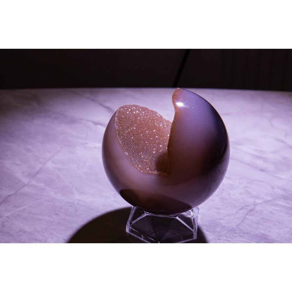 【黃金聖域】巴西軟糖鈦晶球89mm✨669g重磅標本｜砂糖二次結晶｜極致滿礦順髮火彩｜招財鎮宅轉運水晶｜辦公擺件收藏-細節圖9