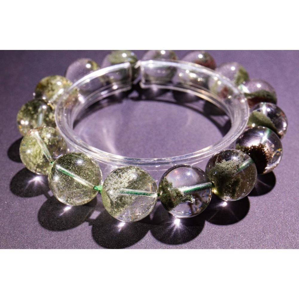 【正財之神】頂級綠幽靈手鍊14.5mm✨聚寶盆千層山品相｜最強招正財與事業轉運｜極致冰透白水晶底｜職場能量｜現貨實拍-細節圖9