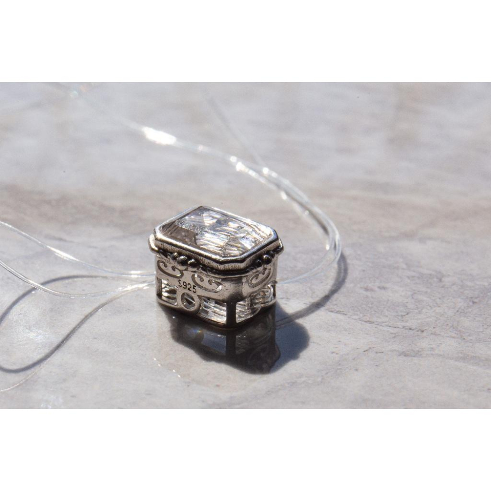 【聖靈光華】戒面級賽黃晶寶盒墜子12x9mm✨極致鑽石火光｜925純銀精工包邊｜開啟頂輪高頻療癒｜現貨實拍｜晶心書蘊-細節圖9