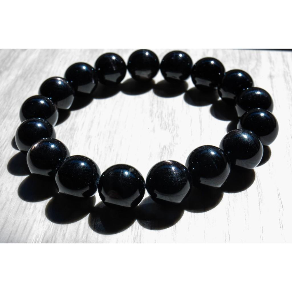 【頂級星芒】金運石手鍊12.4mm✨罕見雙面十字星光效應｜深邃銀紫金屬火光｜強力招財避邪戰神｜現貨實拍｜晶心書蘊-細節圖2