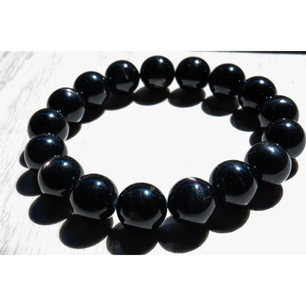 【頂級星芒】金運石手鍊12.4mm✨罕見雙面十字星光效應｜深邃銀紫金屬火光｜強力招財避邪戰神｜現貨實拍｜晶心書蘊-細節圖4