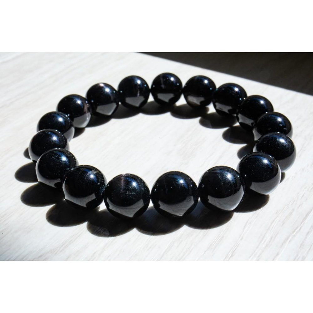 【頂級星芒】金運石手鍊12.4mm✨罕見雙面十字星光效應｜深邃銀紫金屬火光｜強力招財避邪戰神｜現貨實拍｜晶心書蘊-細節圖6