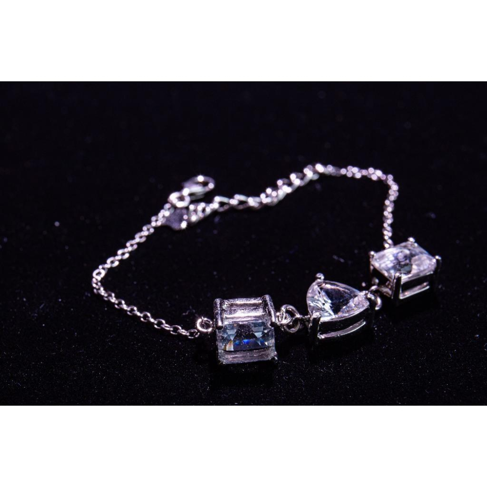 【矽鈹石】高頻手鍊7ct✨極致冰透戒面硅鈹石｜地表最高震頻｜附證書｜開啟頂輪松果體顯化力量｜925銀包邊淨重5.25g-細節圖4