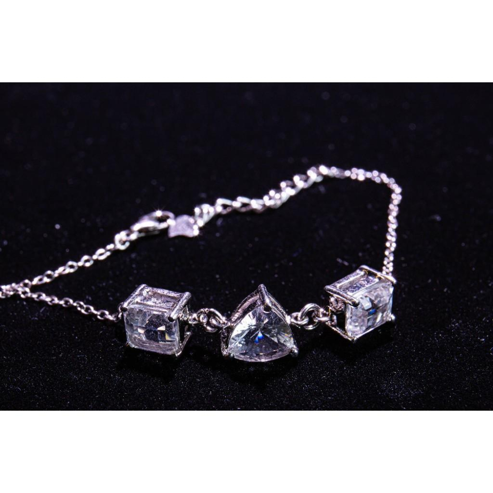 【矽鈹石】高頻手鍊7ct✨極致冰透戒面硅鈹石｜地表最高震頻｜附證書｜開啟頂輪松果體顯化力量｜925銀包邊淨重5.25g-細節圖5