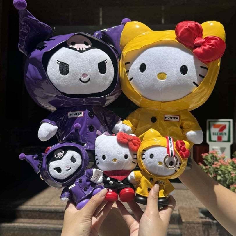 7-11 全新現貨 三麗鷗 Hunter 全新造型絨毛吊飾 凱蒂  HELLO KITTY 經典款-細節圖2