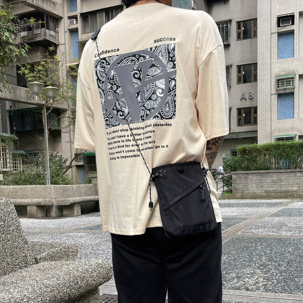 0306 防潑水抽繩小包-細節圖5