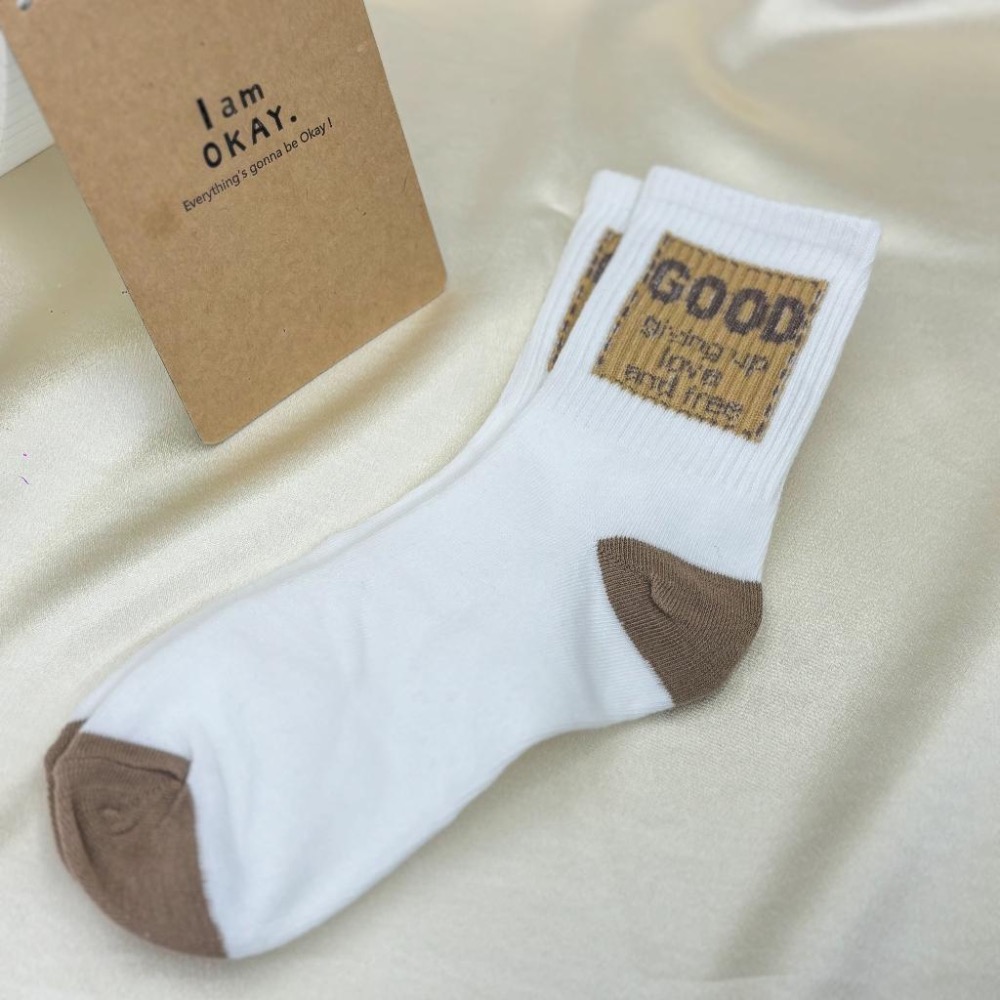 ｜原野生活CWhisper｜現貨秋冬 美拉德 麻花紋理 線條 撞色 格紋 愛心 微笑 中筒襪 韓系襪子-細節圖2