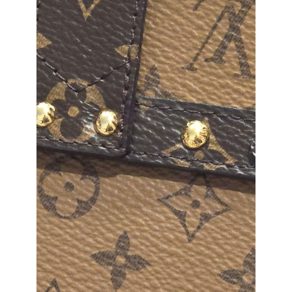 LOUIS VUITTON M67873 VERTICALTRUNK POCHETTE經典 Reverse帆布硬殼斜背包-細節圖3