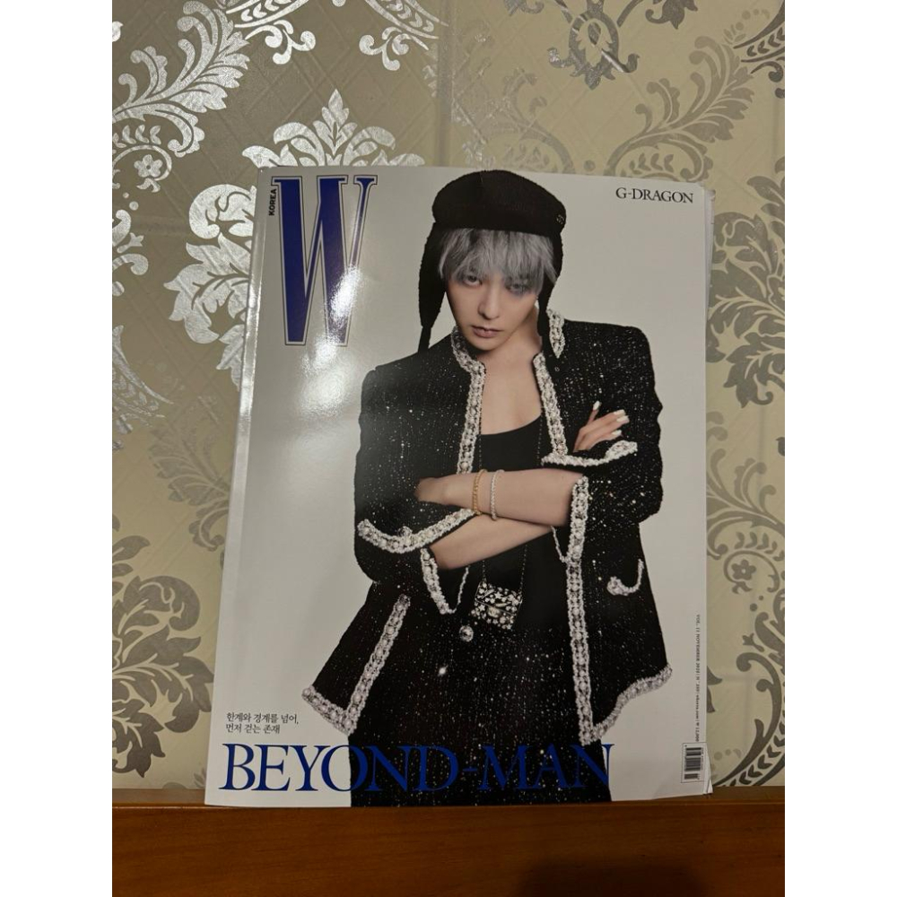 ✈️韓國空運🛩韓國雜誌 W KOREA 2025 Vol.11 封面人物 權志龍 G-DRAGON GD-細節圖9