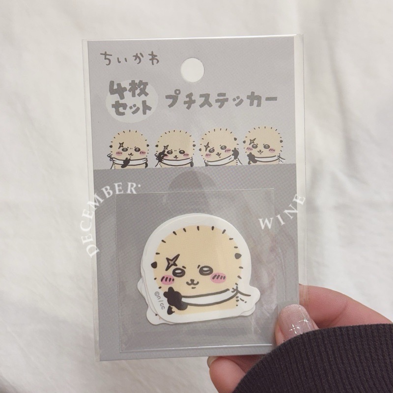Dec.wine_【日本代購現貨】🇯🇵Chiikawa🐰四連拍正版防水貼紙 烏薩奇 小八 吉伊 海獺 栗子 小桃 獅薩-規格圖7