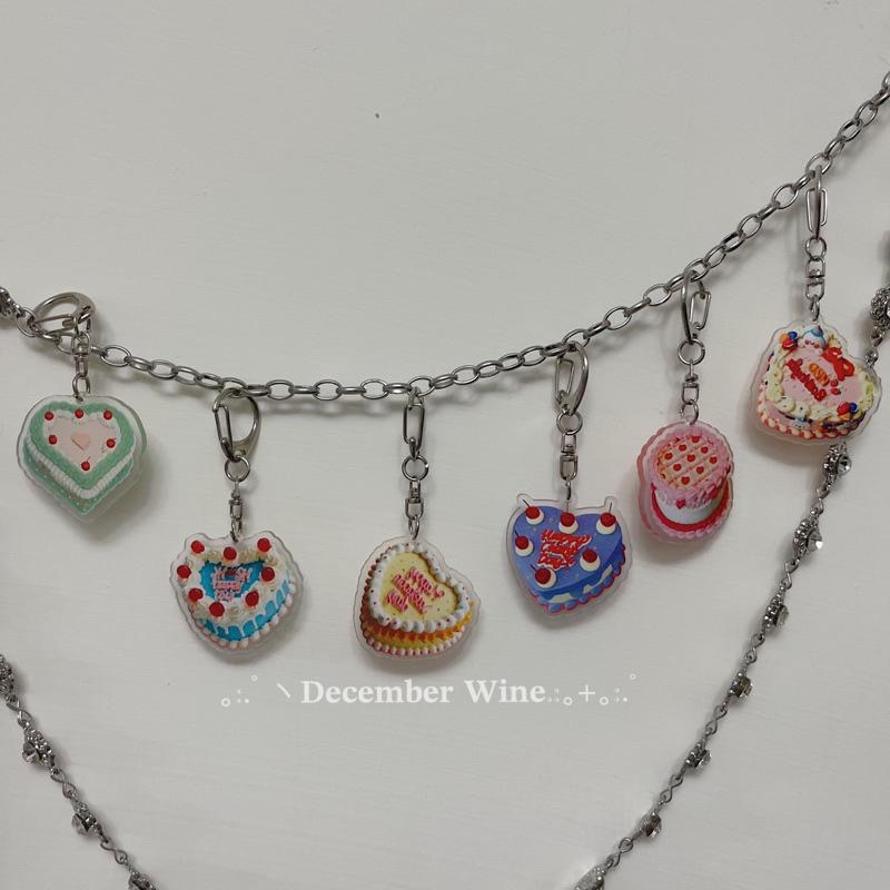 Dec.wine_【文青必備】復古Y2K蛋糕壓克力吊飾 鑰匙扣 配件 卡套吊飾 包包掛飾 鑰匙圈-細節圖3