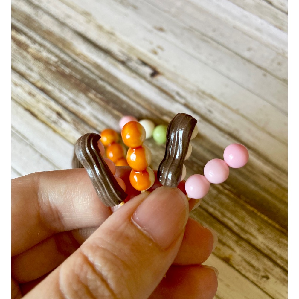 【二諾手作】黏土製迷你日式糰子 三色糰子 紅豆泥糰子 醬油糰子 袖珍模型 仿真甜點-細節圖3