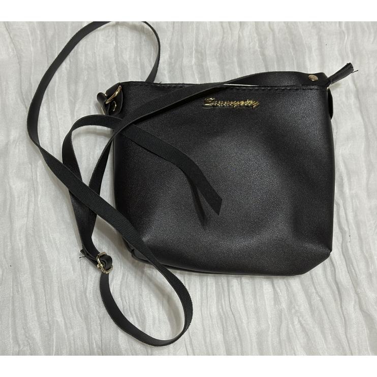 小廢包 簡約小包 斜背包 皮革質感 黑色小包包-細節圖3