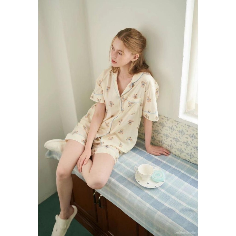 [25S0705]🇰🇷正韓(現貨)/韓國代購/春夏新品/lunaluz <質感家居> 可愛小熊撞色鑲邊兩件式睡衣-細節圖4