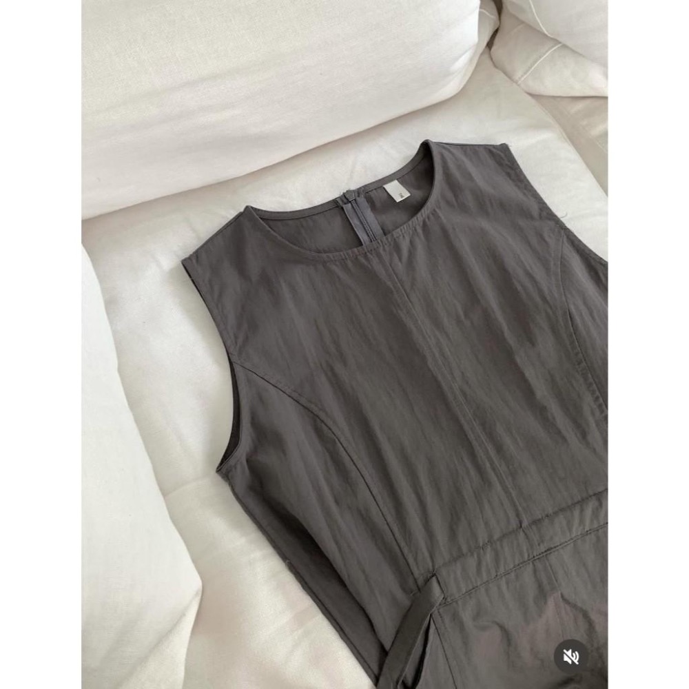 [25S0717]🇰🇷正韓空運(現貨+預購)/韓國代購/春夏新品/不挑身形一件式涼感修身剪裁連身裙(三色)-細節圖4