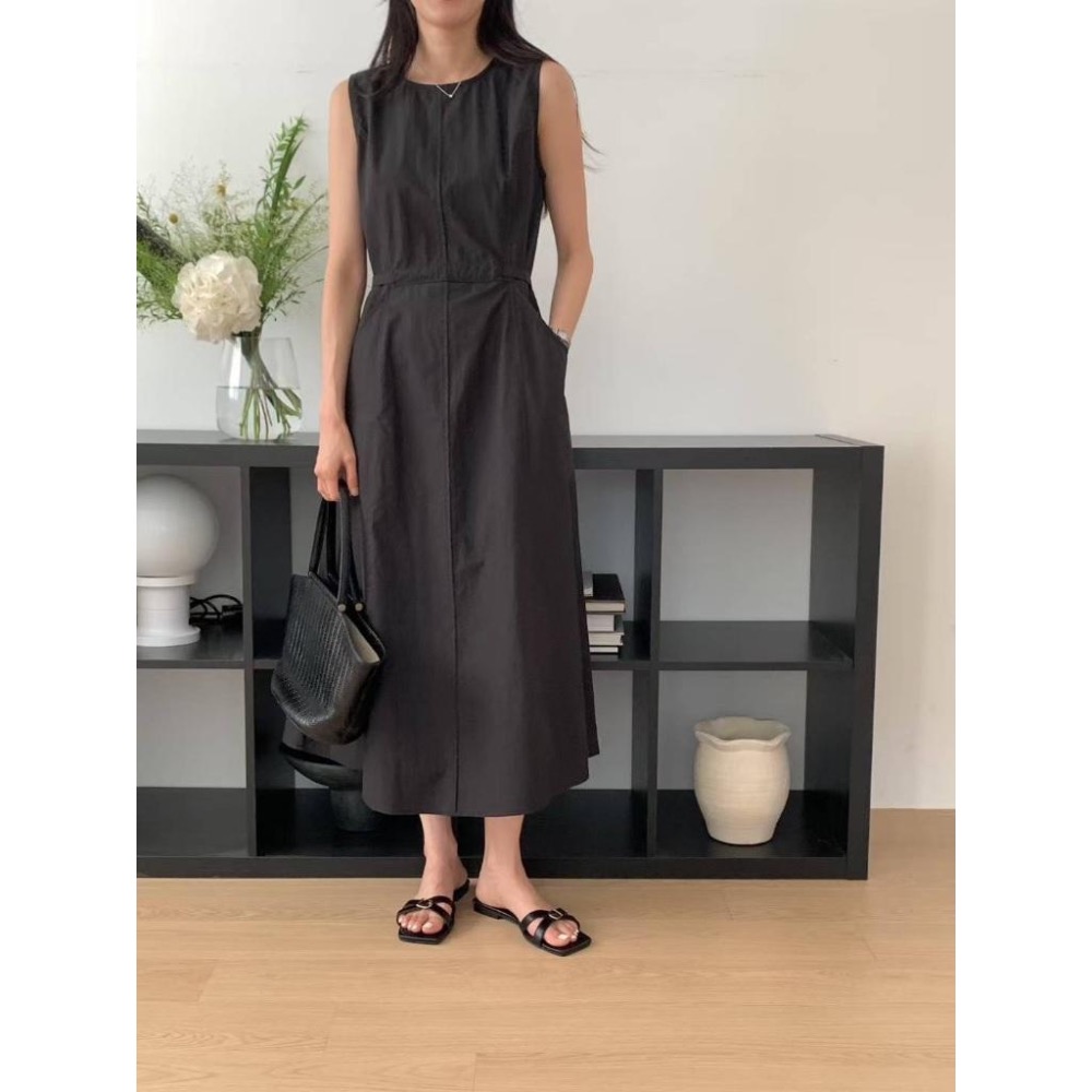 [25S0717]🇰🇷正韓空運(現貨+預購)/韓國代購/春夏新品/不挑身形一件式涼感修身剪裁連身裙(三色)-細節圖6