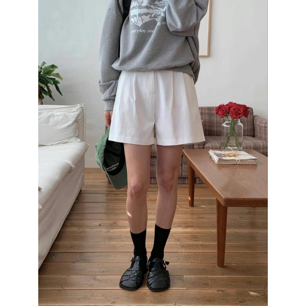 [25S0311]🇰🇷正韓空運(現貨+預購)/韓國代購/韓國東大門/早春新品/顯瘦純棉百搭高腰短褲(兩色)-細節圖2