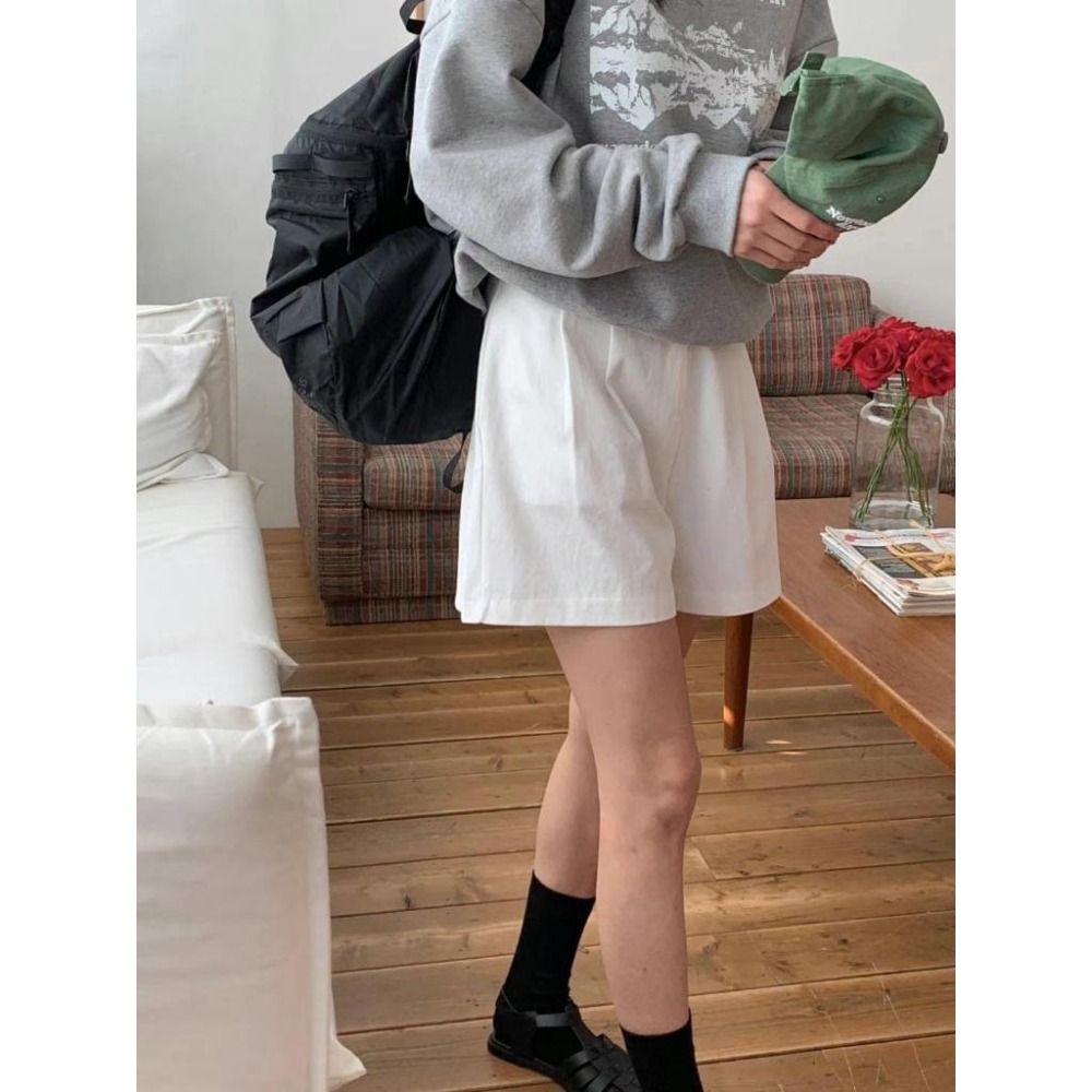 [25S0311]🇰🇷正韓空運(現貨+預購)/韓國代購/韓國東大門/早春新品/顯瘦純棉百搭高腰短褲(兩色)-細節圖3