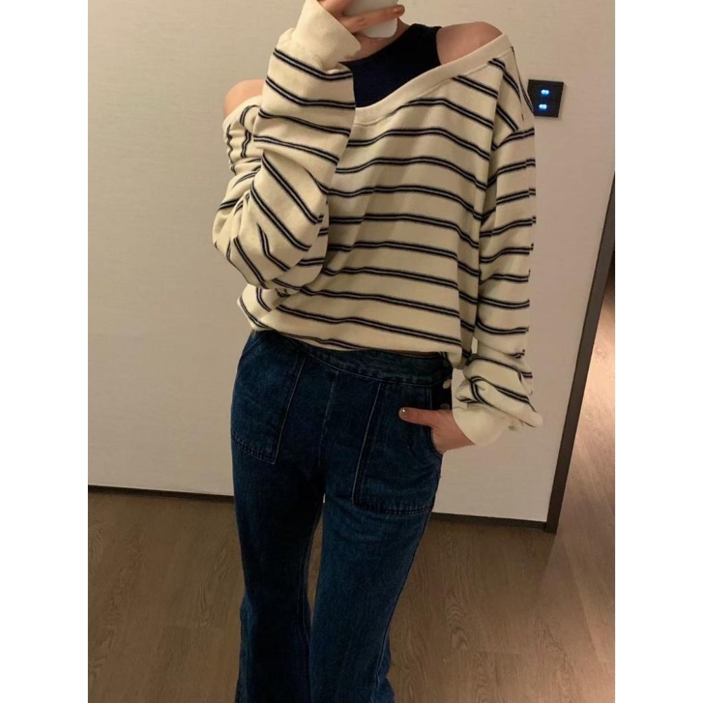 [25F0903]🇰🇷正韓空運(現貨+預購）/韓國代購/東大門APM早秋新品/假兩件撞色條紋露肩衛衣 大學T(兩色)-細節圖2